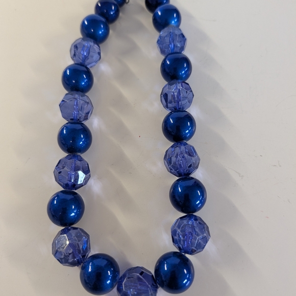 Blue Beaded Necklace From The 1980s - Picture 2 of 2